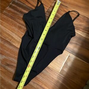 Anthropologie Black Bodysuit S/M Deep V Adjustable Straps Snap Closure (0385)